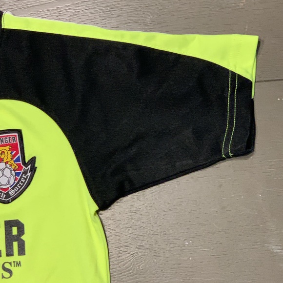 Challenger British Soccer youth jersey small S highlighter yellow black white - Picture 4 of 7